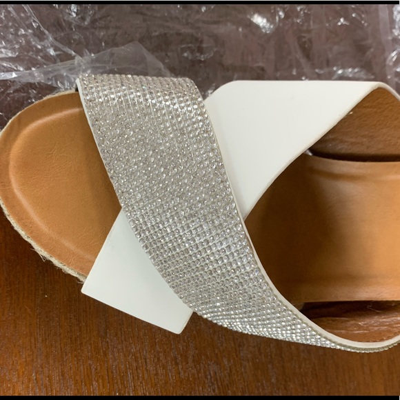 Olive Street White/Silver Sandals - Picture 6 of 6